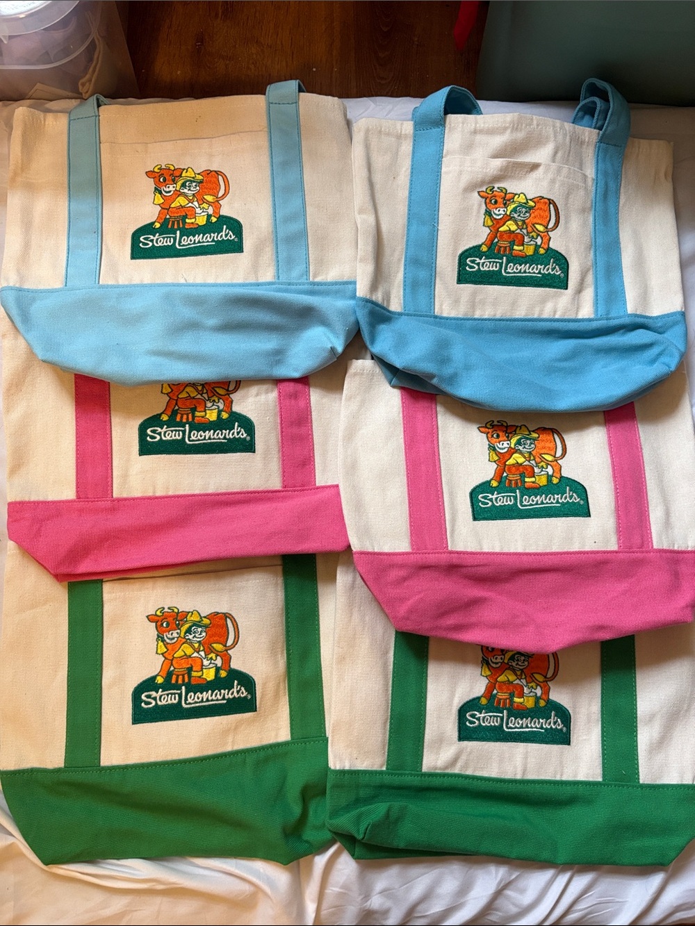 NWT Stew Leonard’s Set of 6 Pink, Green, Blue Mini Canvas Tote Bags